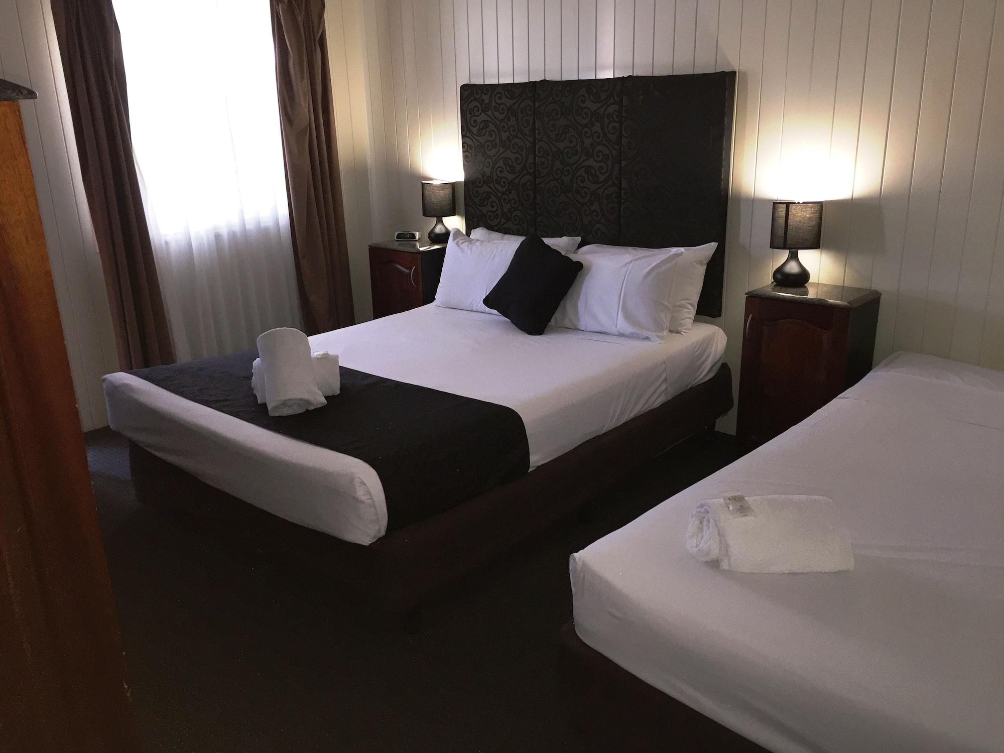 Country Plaza Motor Inn Mackay Eksteriør billede